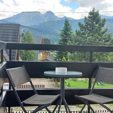 Sowa Проживание в семье Косцелиско