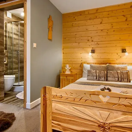 Sowa Проживание в семье Косцелиско